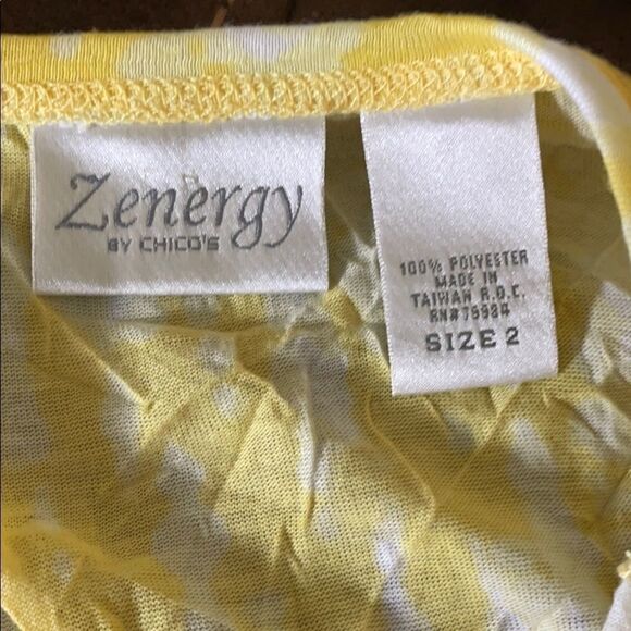 Zenergy by Chico’s yellow top - Picture 4 of 4